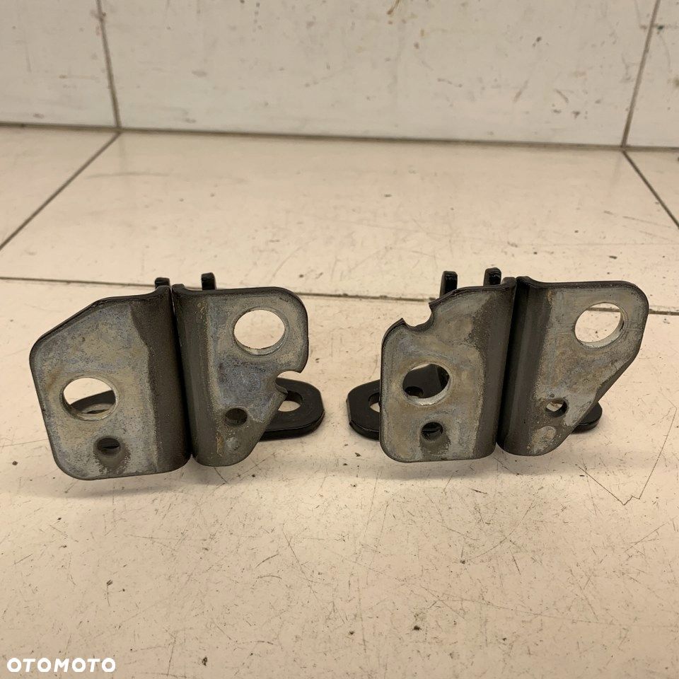 Zawias P.t Drzwi Prawy Tył Góra Dół 2Szt Zawiasy Dodge Ram V 1500 21R - 4