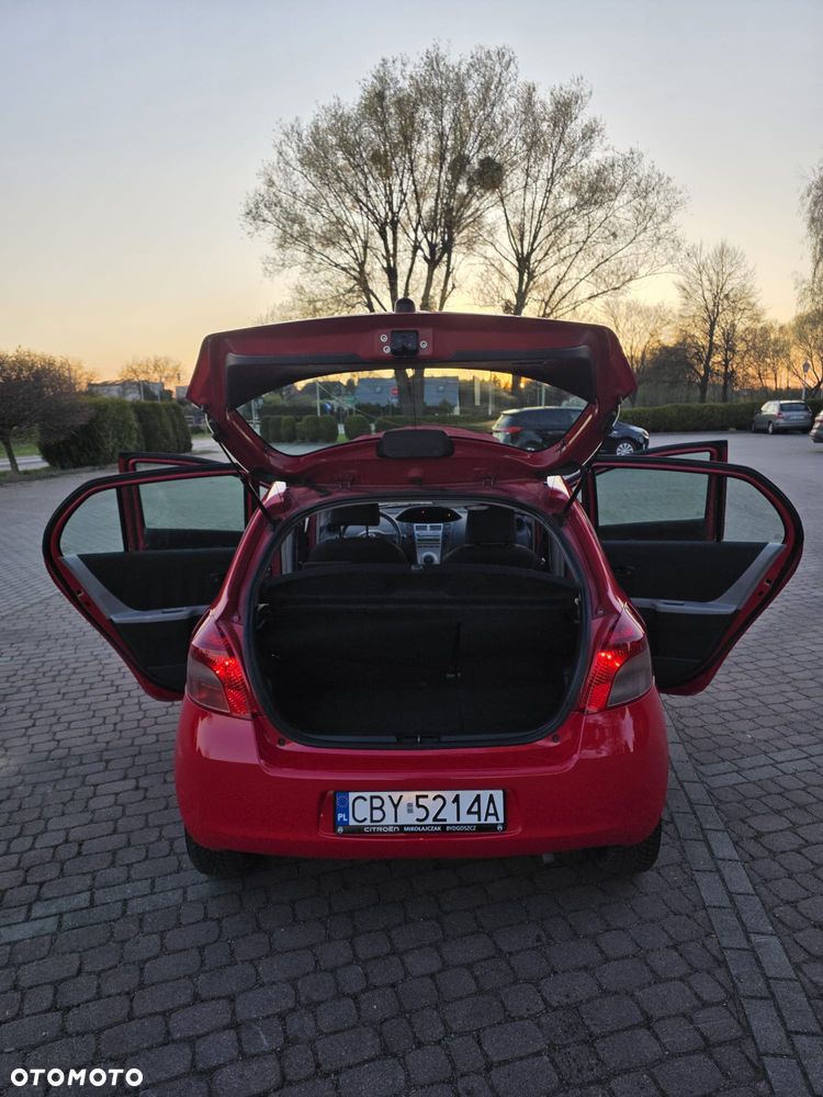 Toyota Yaris 1.0 VVT-i Luna - 17