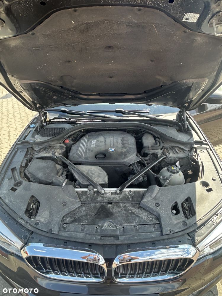 BMW Seria 5 520d Luxury Line - 12
