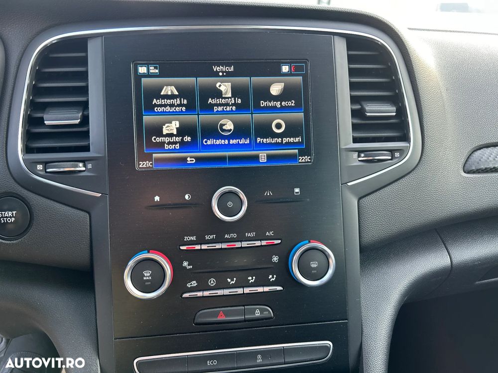 Renault Megane TCe 115 GPF LIMITED - 11