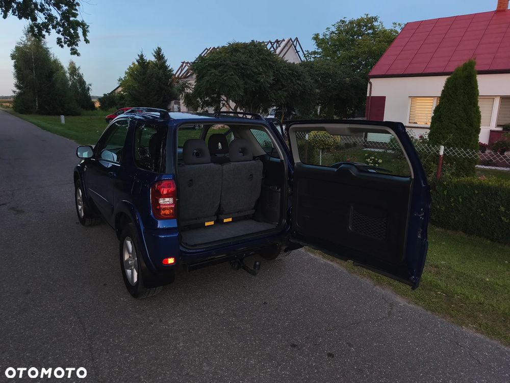 Toyota RAV4 2.0 D-4D Sol - 20