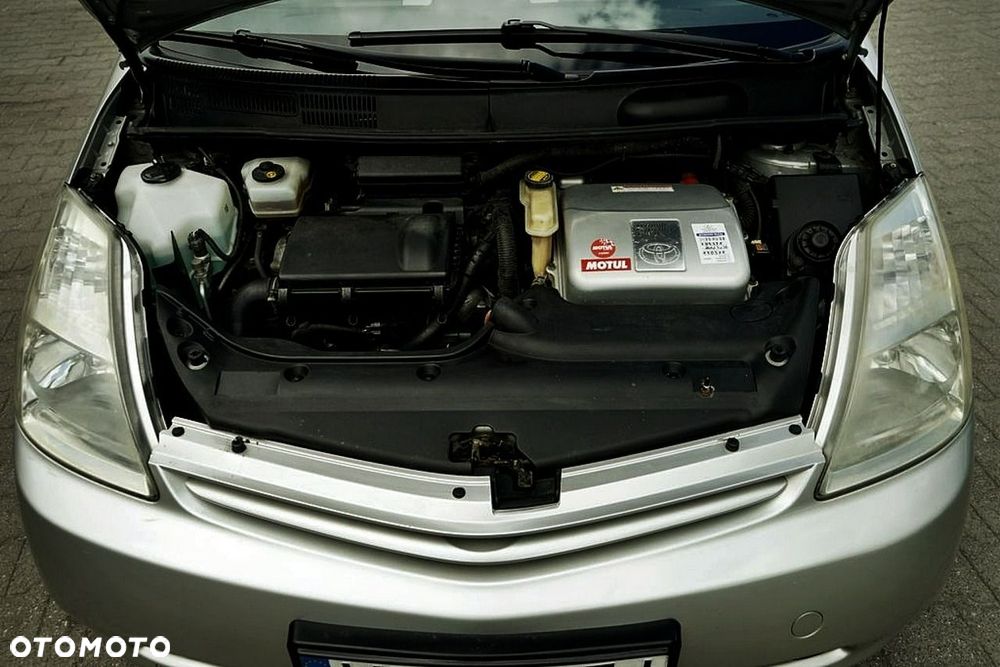 Toyota Prius - 14