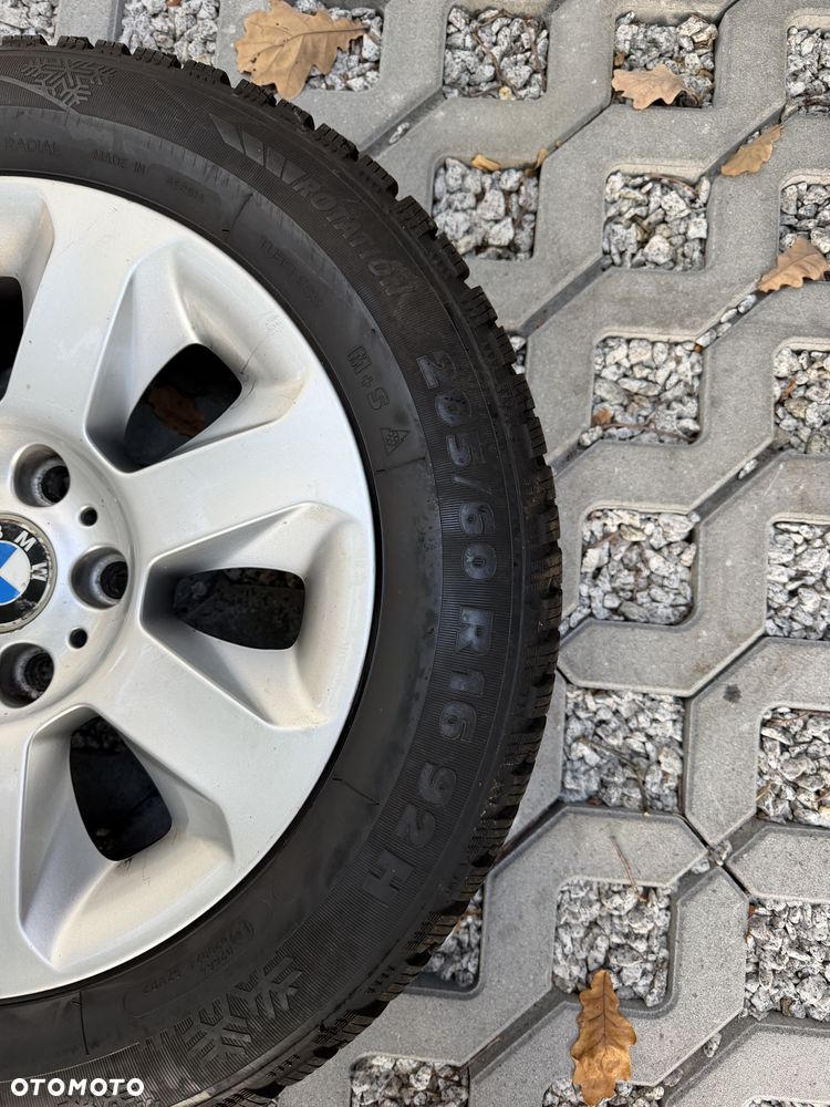 BMW Seria 5 520d Edition Sport - 16