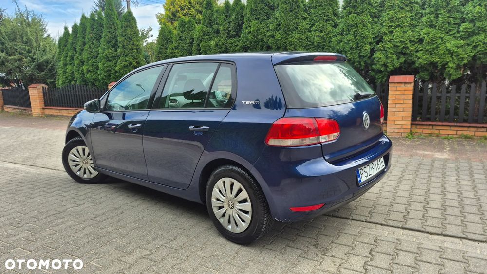 Volkswagen Golf 1.6 Comfortline - 20