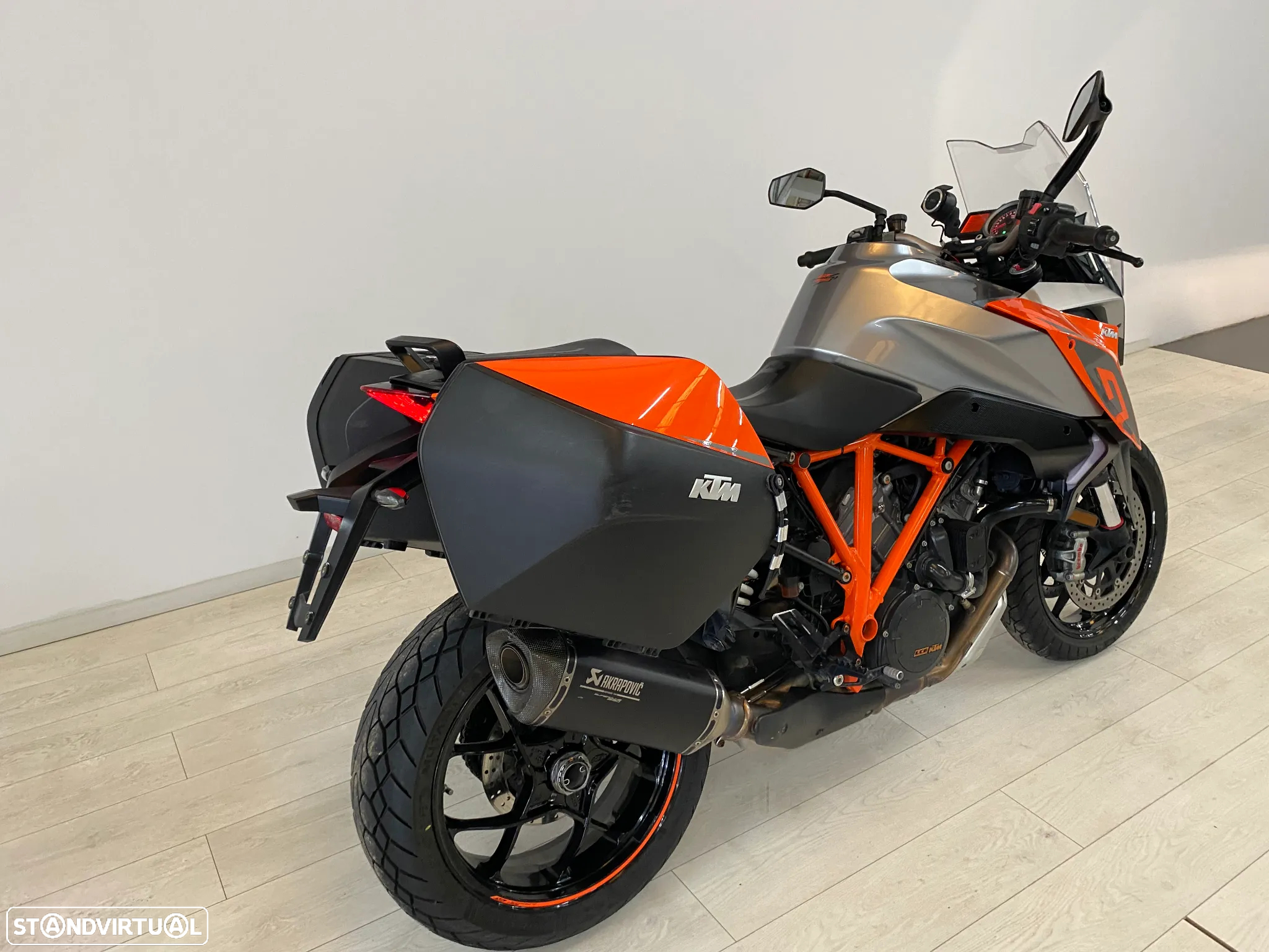 KTM Duke 1290 SUPER DUKE  GT - 7