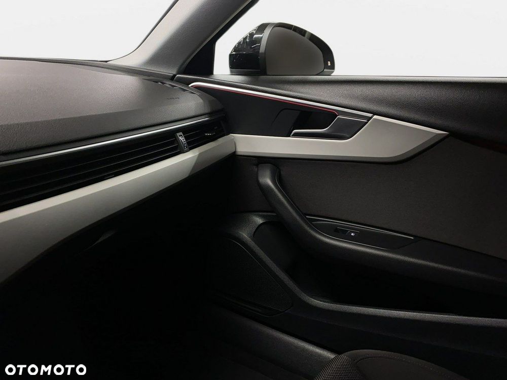 Audi A4 Limousine - 36