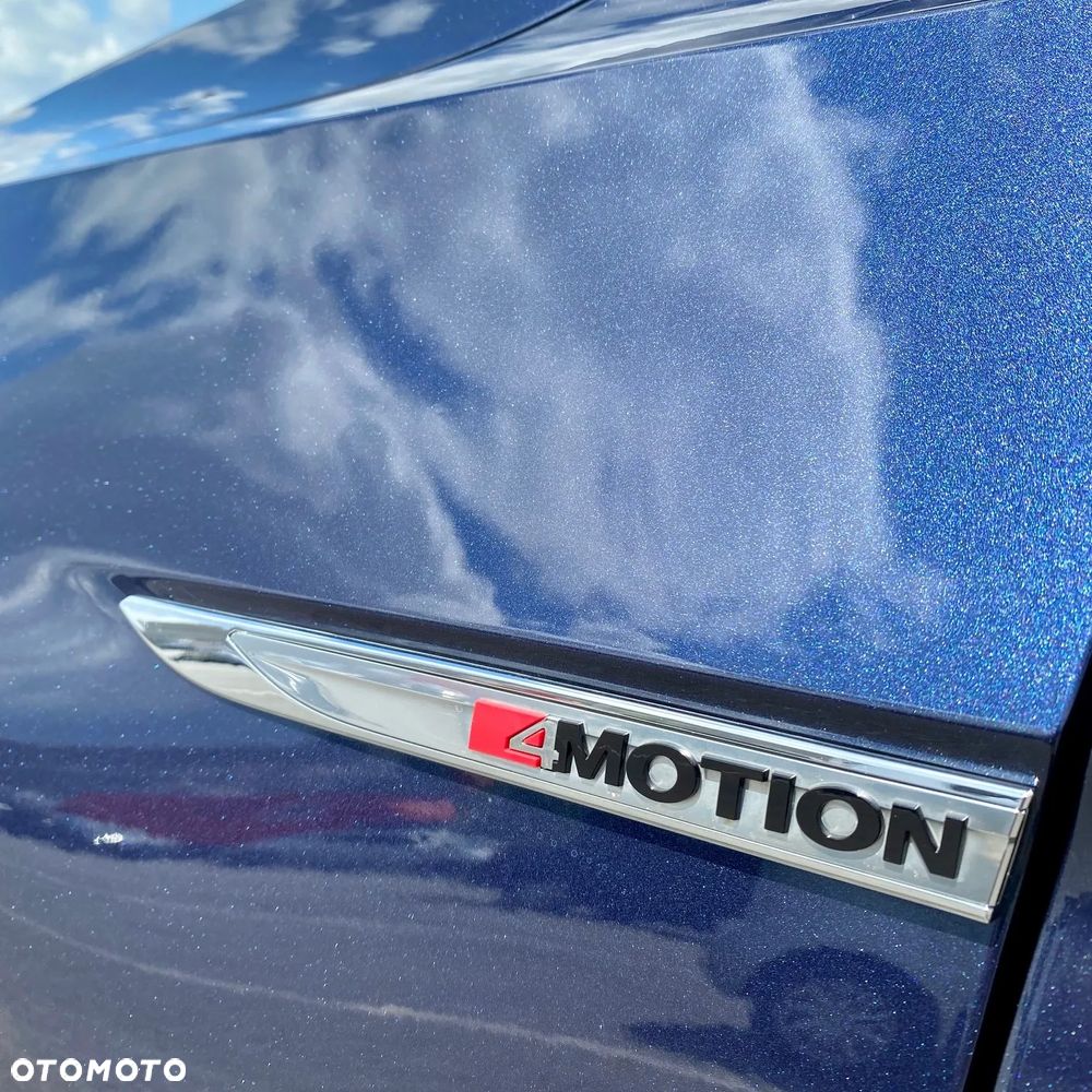 Volkswagen Passat - 11