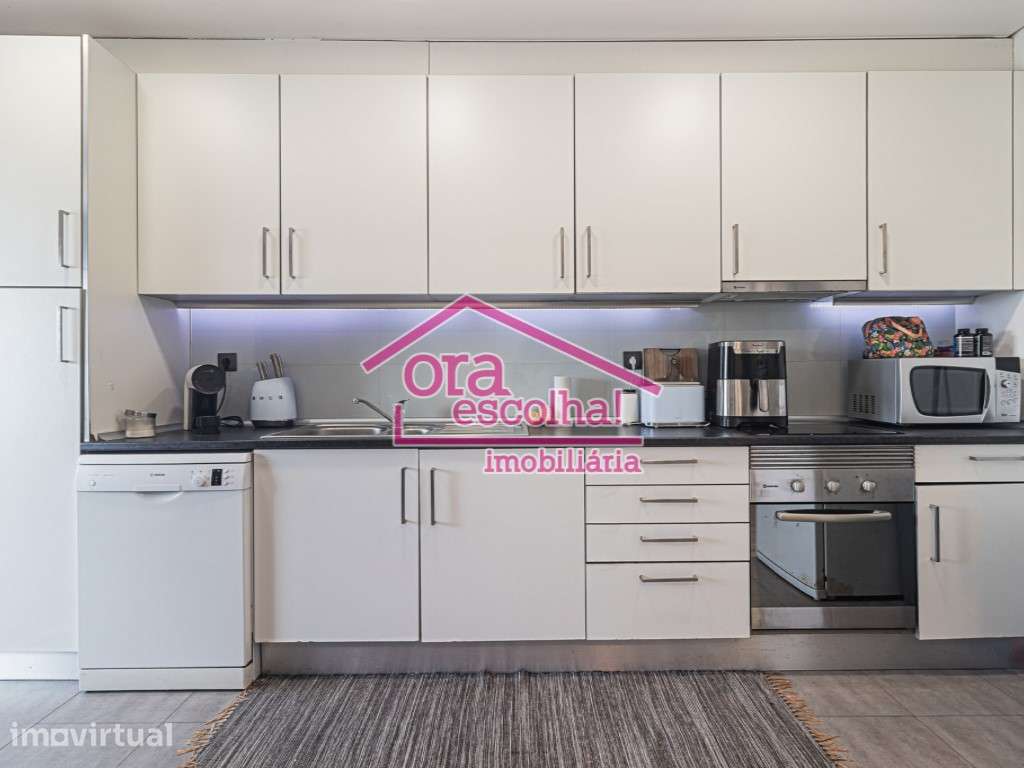 Apartamento T3 Totalmente Remodelado com 100 m2 no Cavadas - Seixal! - Grande imagem: 3/16
