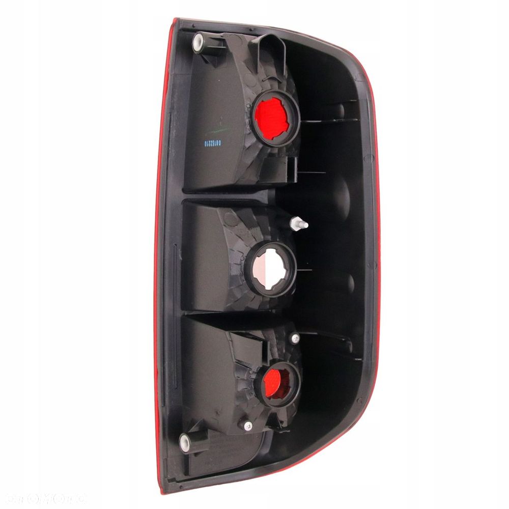 LAMPA TYL NISSAN NAVARA D40 PICKUP 2005-2015 L - 2
