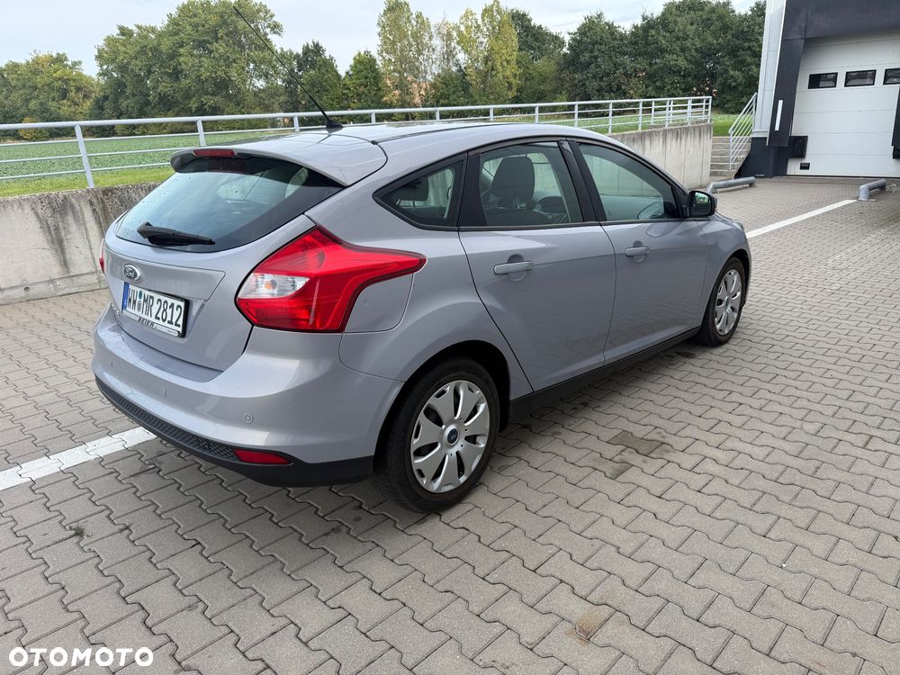 Ford Focus 2011 photo 3