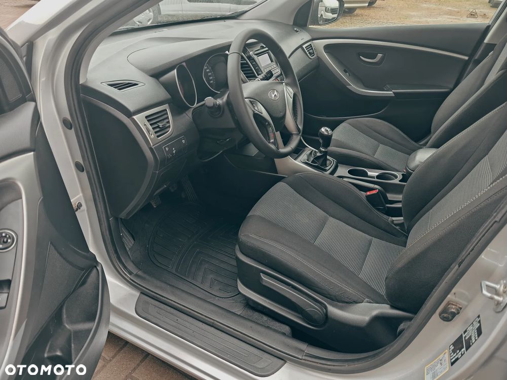 Hyundai i30 1.4 Comfort - 6