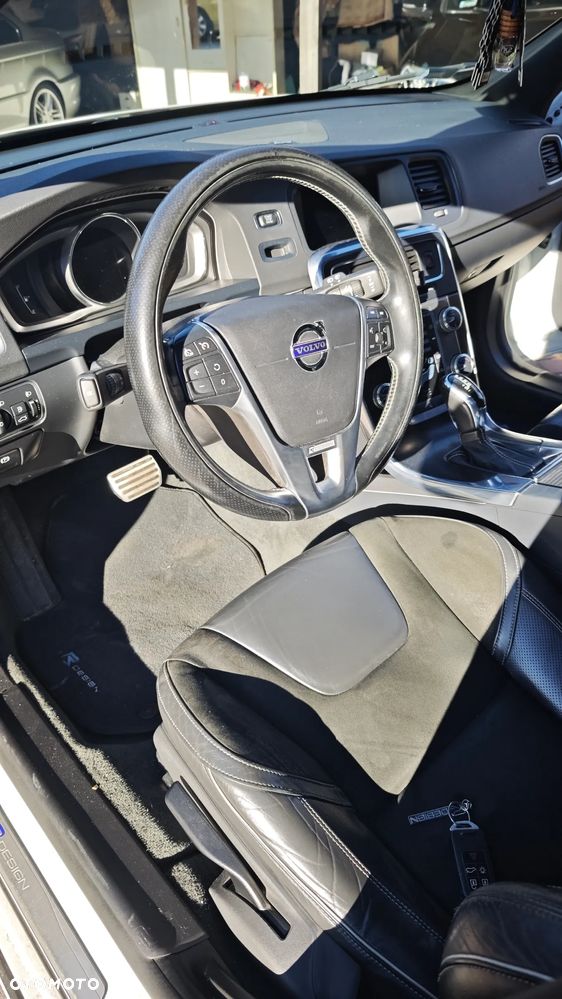 Volvo V60 - 10