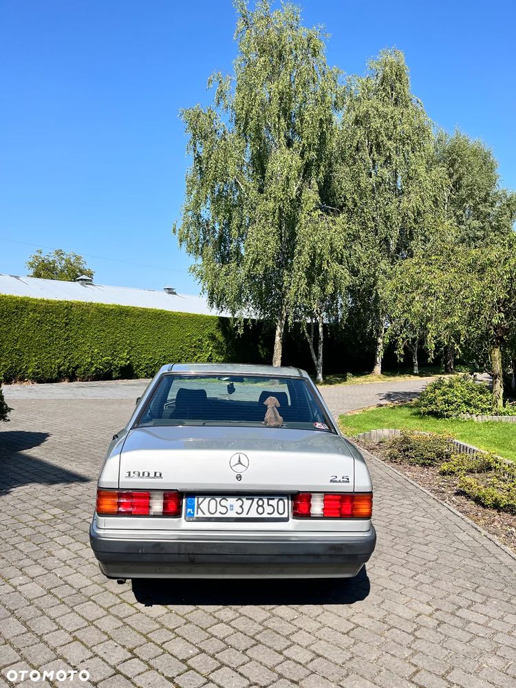Mercedes-Benz W201 (190) - 4