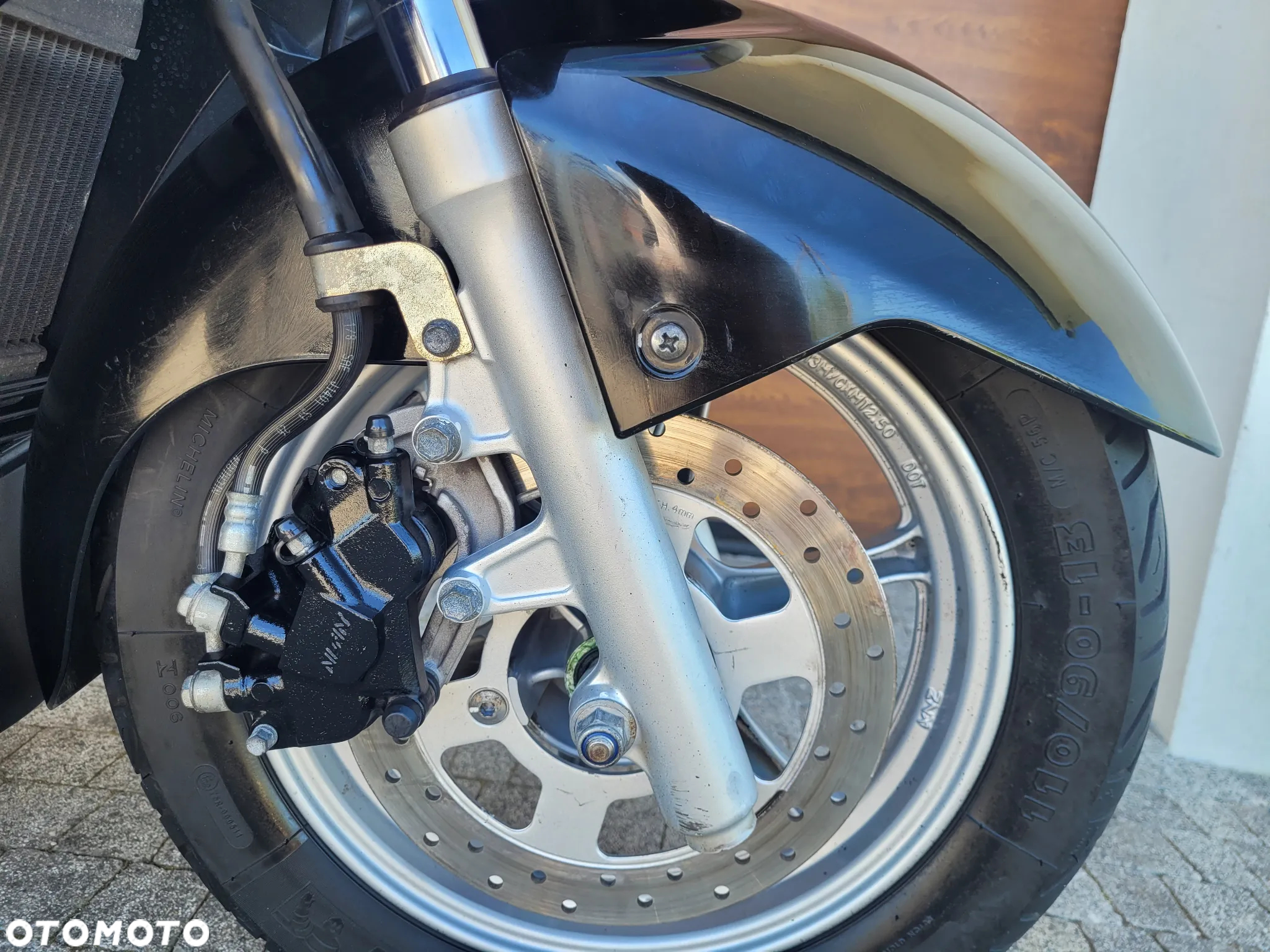 Suzuki Burgman - 22
