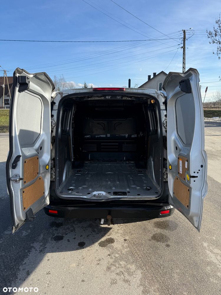 Ford Transit Connect - 12