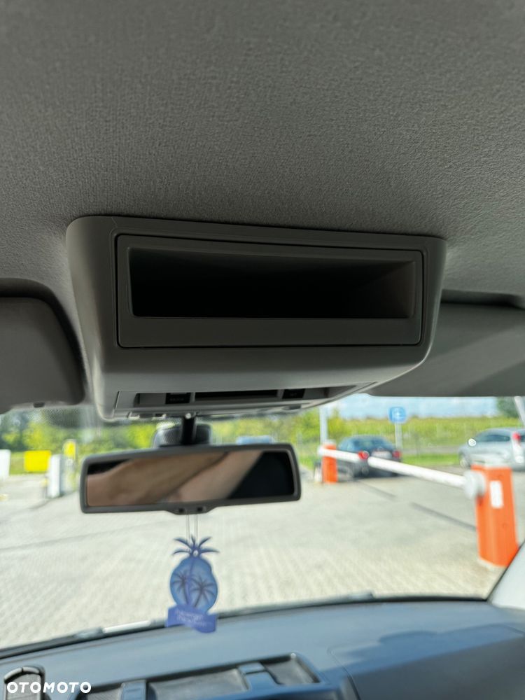 Volkswagen Transporter T5 - 14