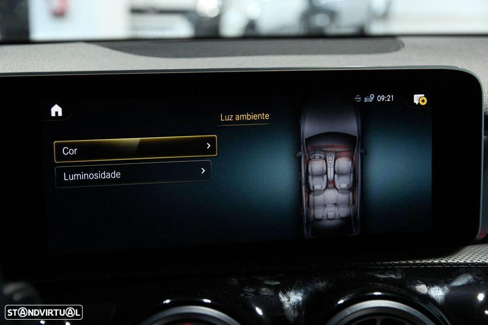 Mercedes-Benz A 35 AMG 4Matic Speedshift DCT 7G - 27