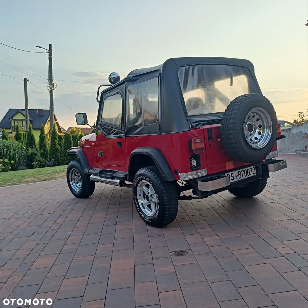Jeep Wrangler 2.5L - 4
