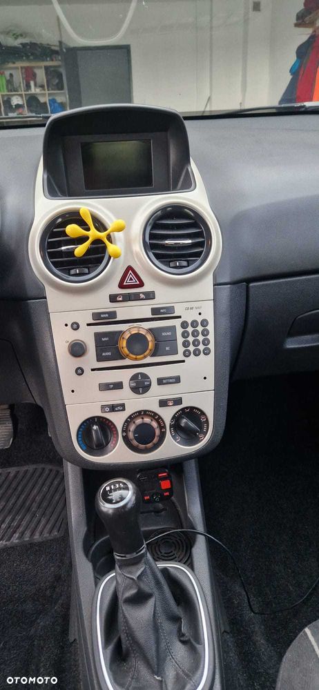 Opel Corsa - 6