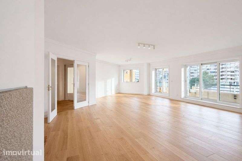Apartamento T4 - Oliveira de Azeméis - Grande imagem: 5/12