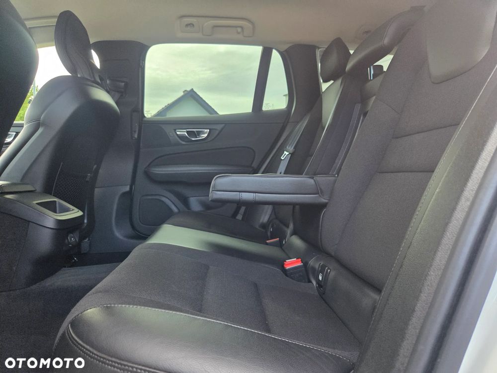 Volvo V60 Cross Country B4 D AWD Geartronic - 21