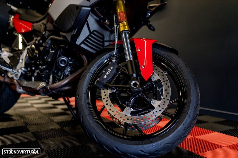 BMW F 900 XR 4R90 - 3