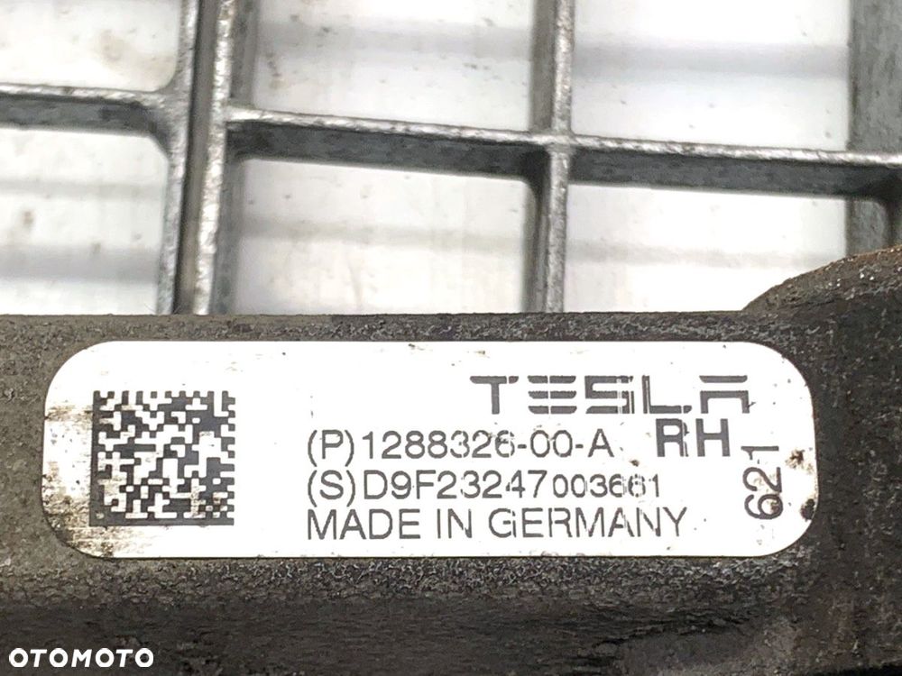 WAHACZ PRAWY PRZÓD  TESLA MODEL Y (5YJY) 2019 - 2022 EV 235 kW [320 KM] 1288326 - 4