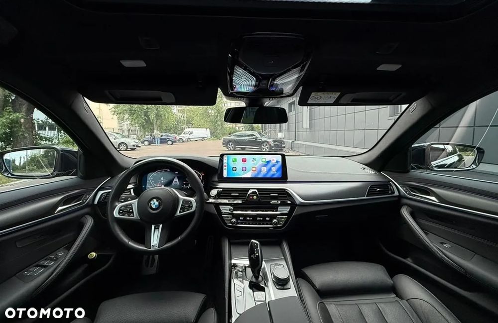 BMW Seria 5 530i xDrive M Sport Edition - 14