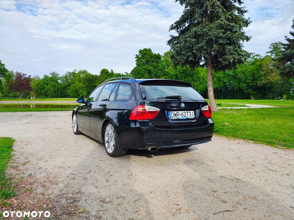 BMW Seria 3 318i - 10