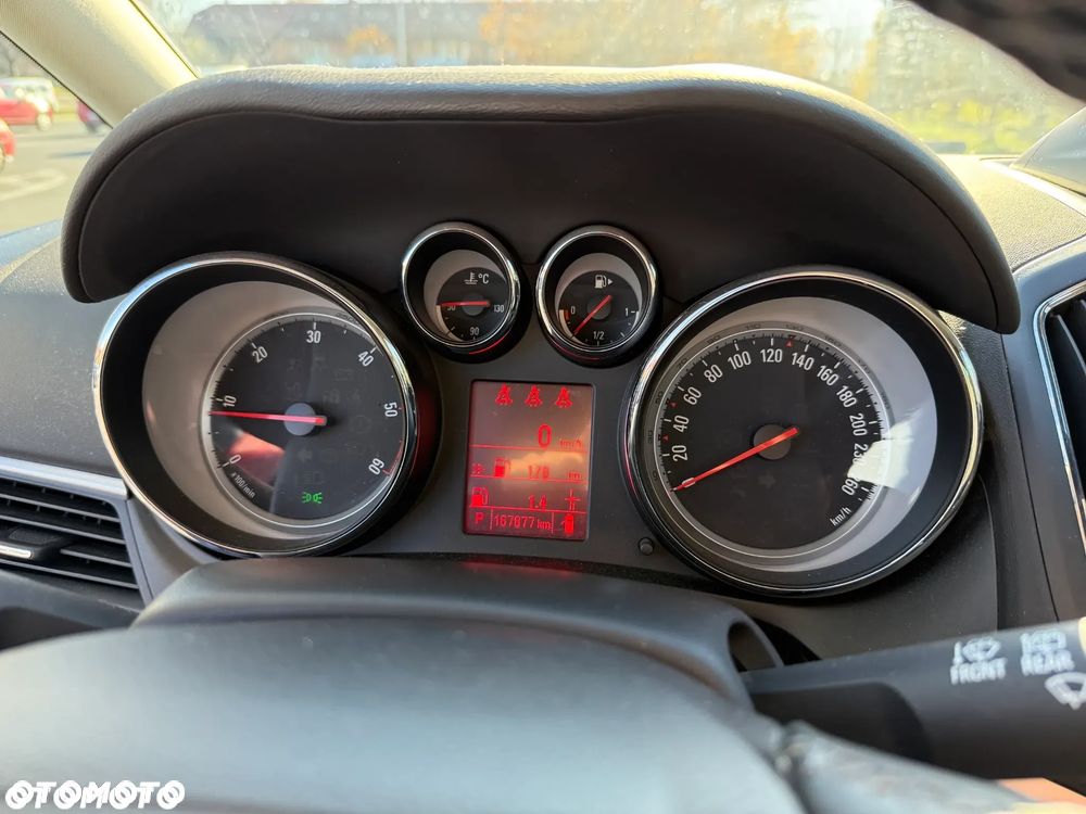 Opel Zafira - 9