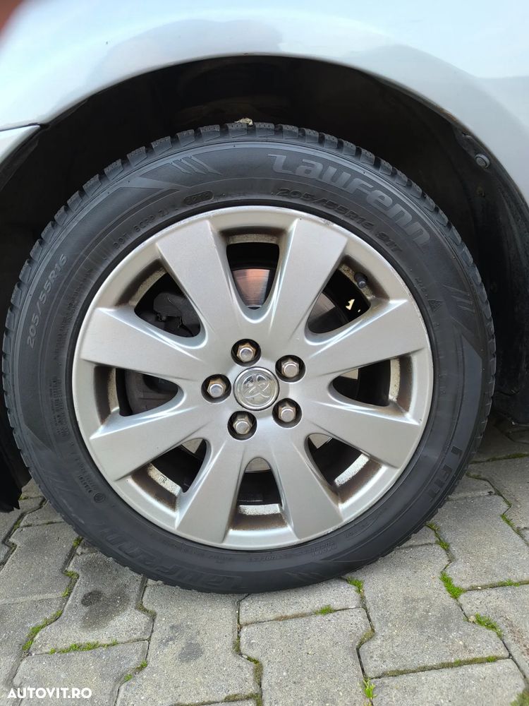 Toyota Avensis 2.0 D-4D Comfort - 7