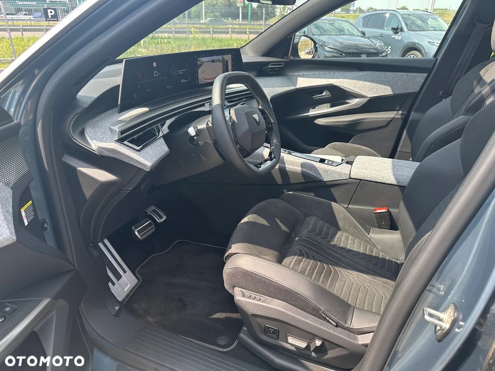 Peugeot 3008 1.2 PureTech mHEV GT E-DCS6 - 9