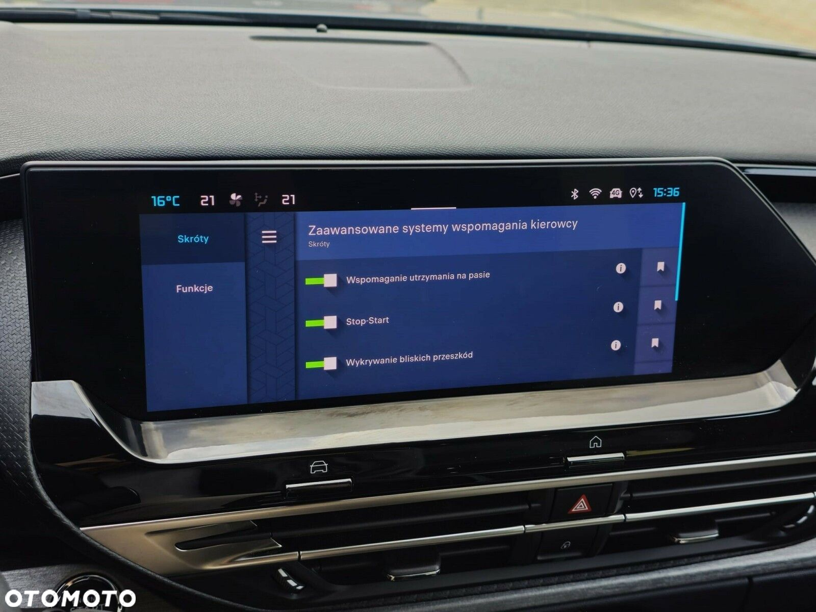 Citroën C5X 1.2 PureTech Shine EAT8 - 24