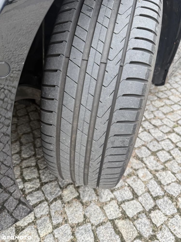 BMW Seria 3 330i xDrive - 18