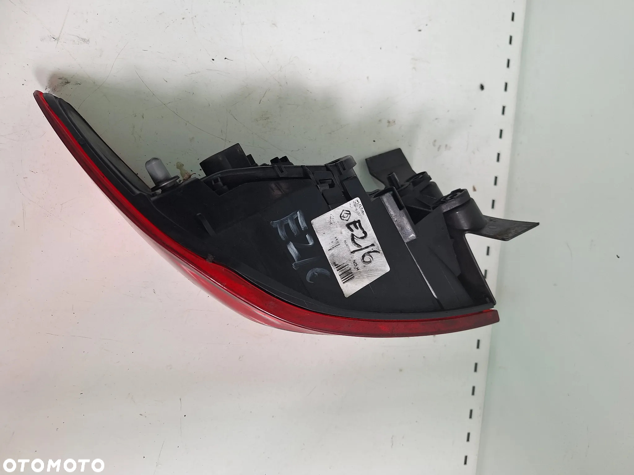 lampa prawa  lub lewa tył CLIO IV 285553752R  (E2/5)  (E2/6) - 8