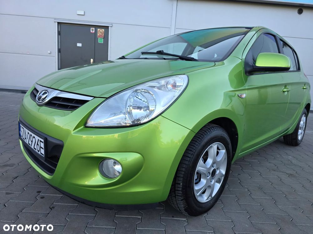 Hyundai i20 1.2 FIFA WM Edition - 1