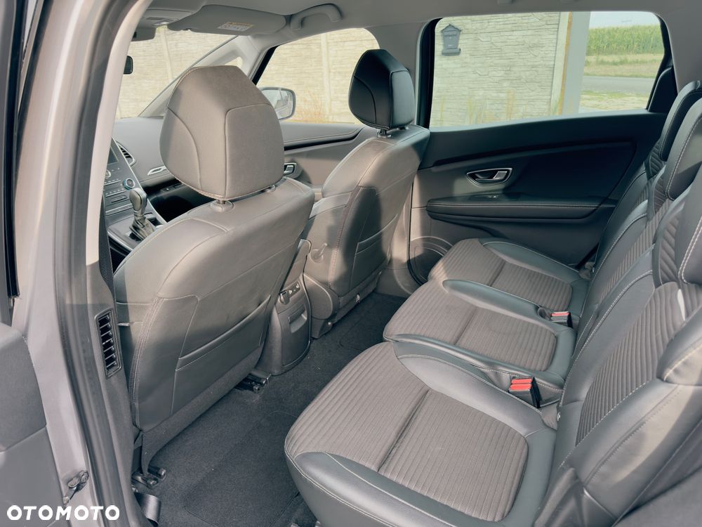 Renault Scenic TCe 140 GPF EDC BUSINESS EDITION - 21
