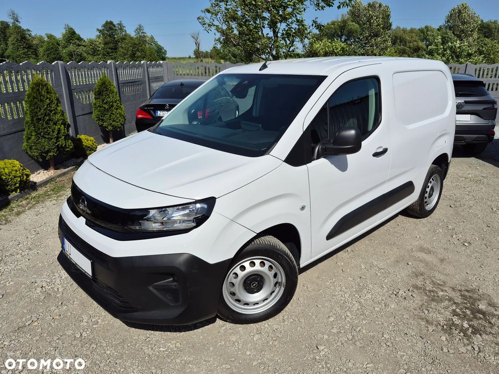 Opel COMBO - 1