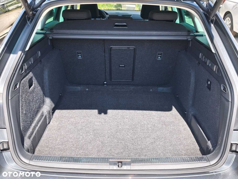 Skoda Superb 2.0 TDI SCR Ambition DSG - 11