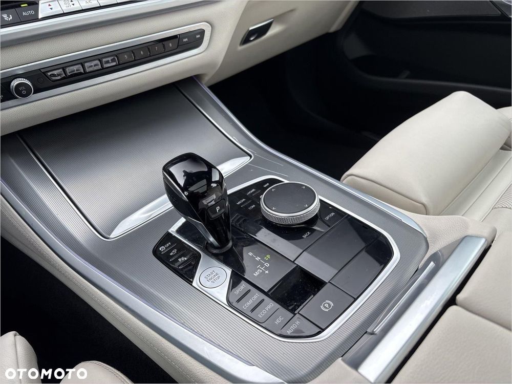 BMW X5 xDrive40i mHEV sport - 14