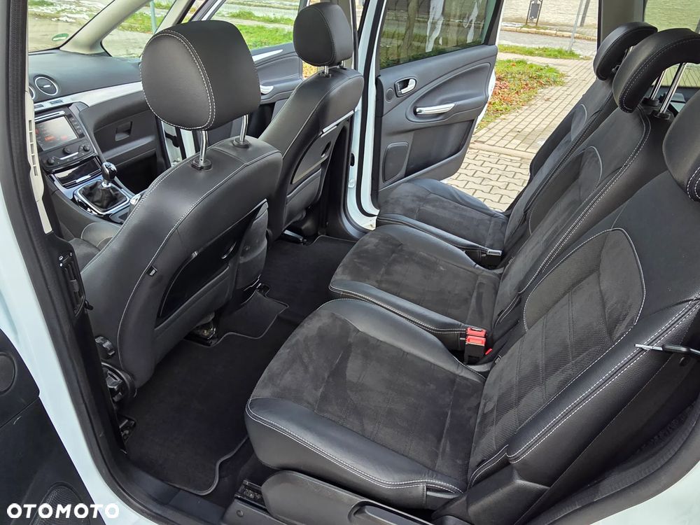 Ford S-Max 2.0 TDCi DPF Ambiente - 23