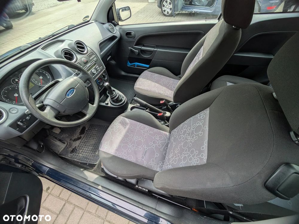 Ford Fiesta 1.3 - 9