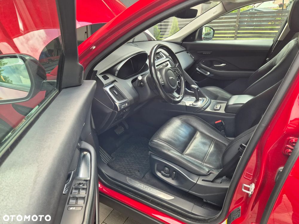 Jaguar E-Pace - 11
