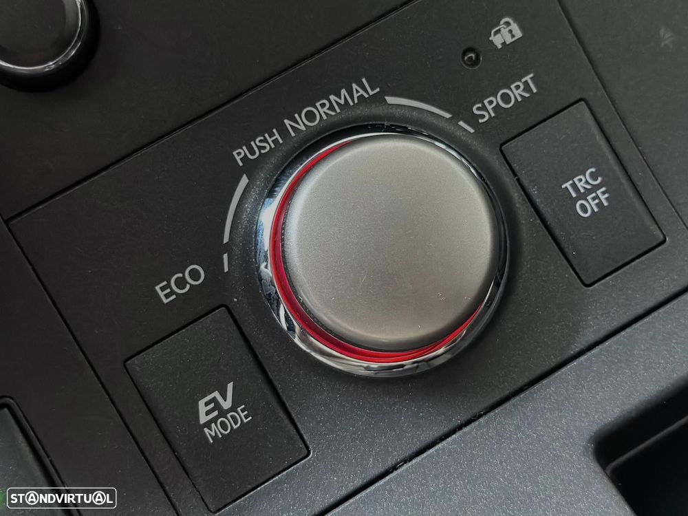 Lexus CT 200h - 18