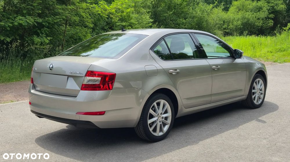 Skoda Octavia 2.0 TDI Elegance - 14