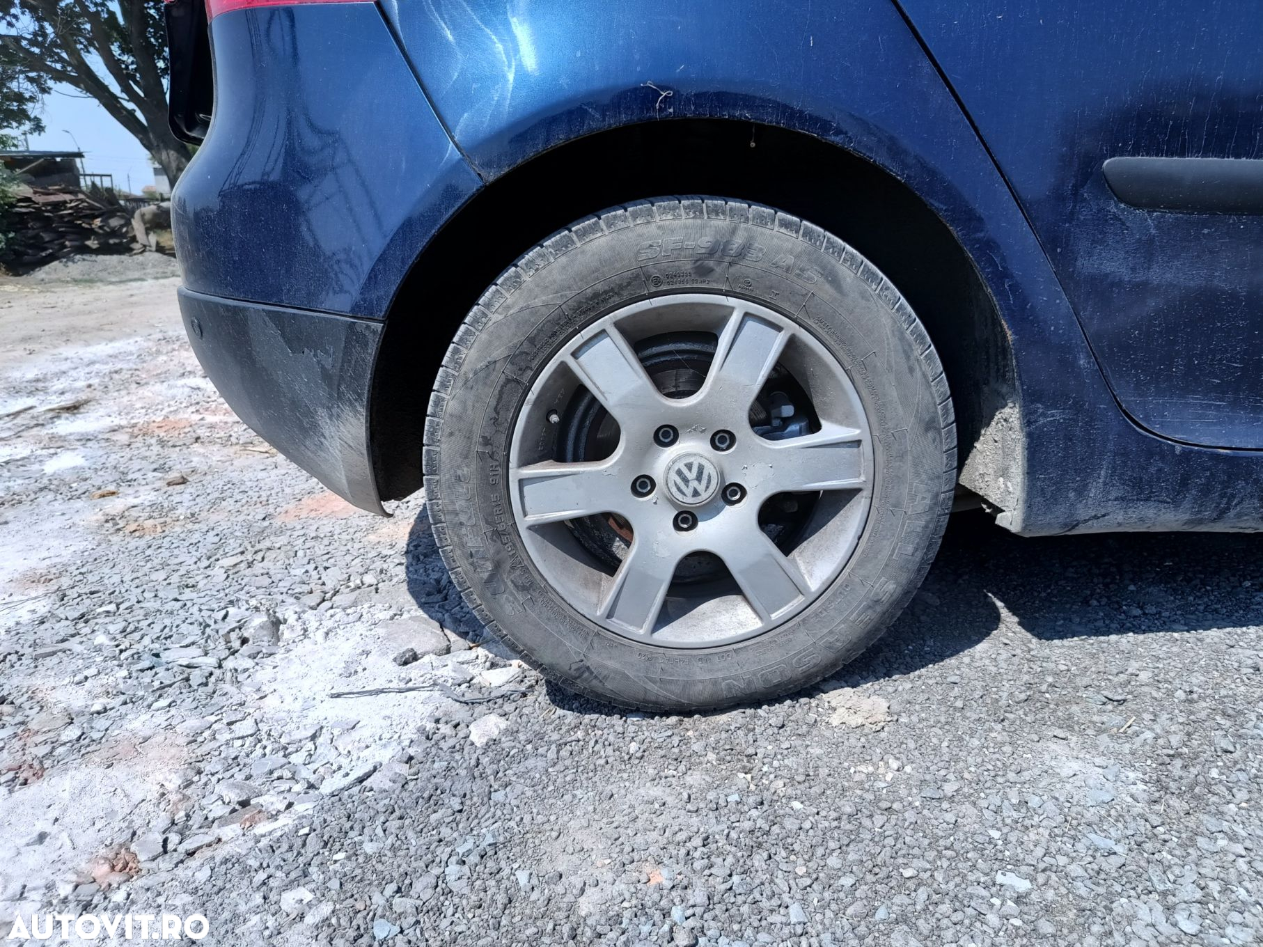 Dezmembrari  VW GOLF 5  2003  > 2009 1.9 TDI Motorina - 8