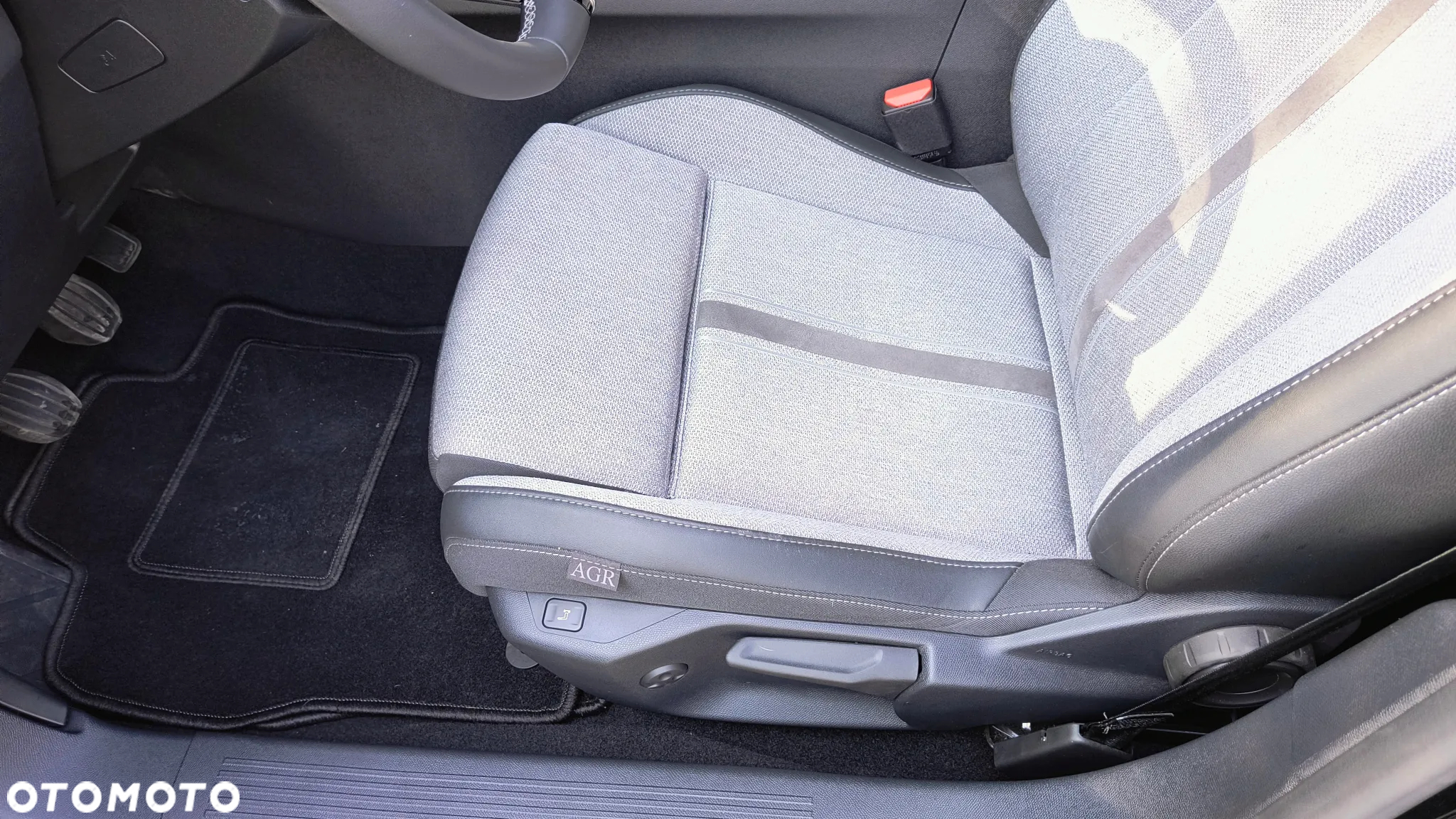 Opel Astra 1.2 Turbo Business Edition - 24