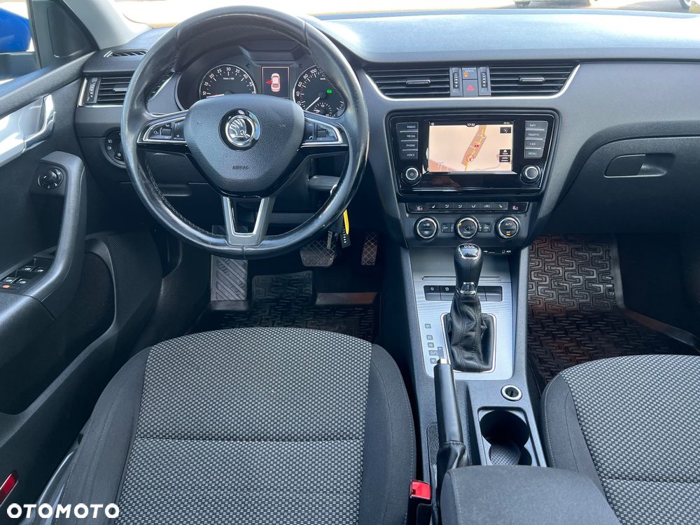 Skoda Octavia 2.0 TDI Ambition DSG - 20