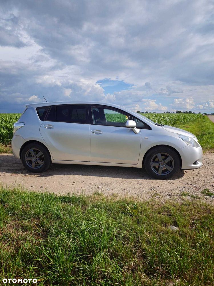 Toyota Verso - 3