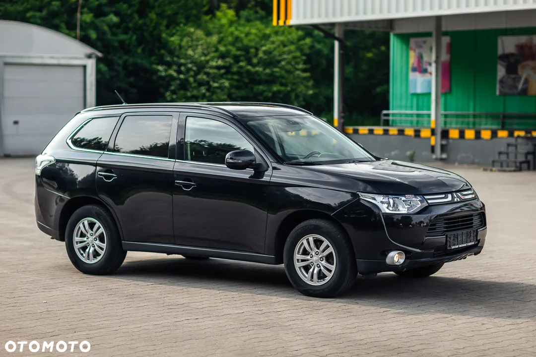 Mitsubishi Outlander 2.2 DI-D 4WD Instyle - 9